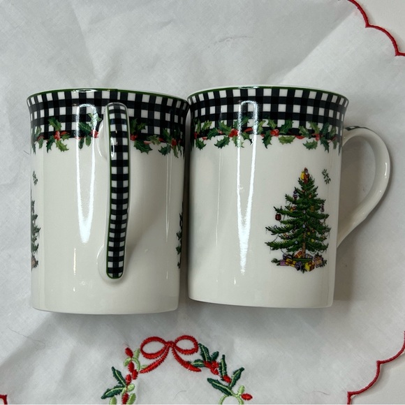 Spode 2024 Annual Christmas Tree Mug Set of 2 collectible with black checks 12oz - Picture 5 of 8